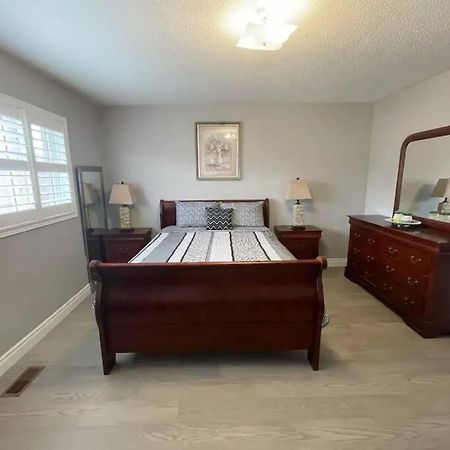 Elegant & Luxurious 3 Bedroom Home Mississauga Buitenkant foto