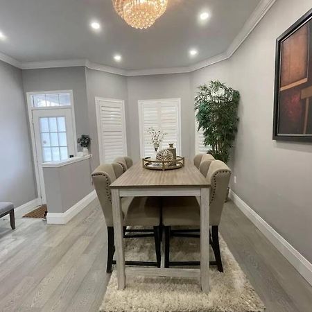 Elegant & Luxurious 3 Bedroom Home Mississauga Buitenkant foto